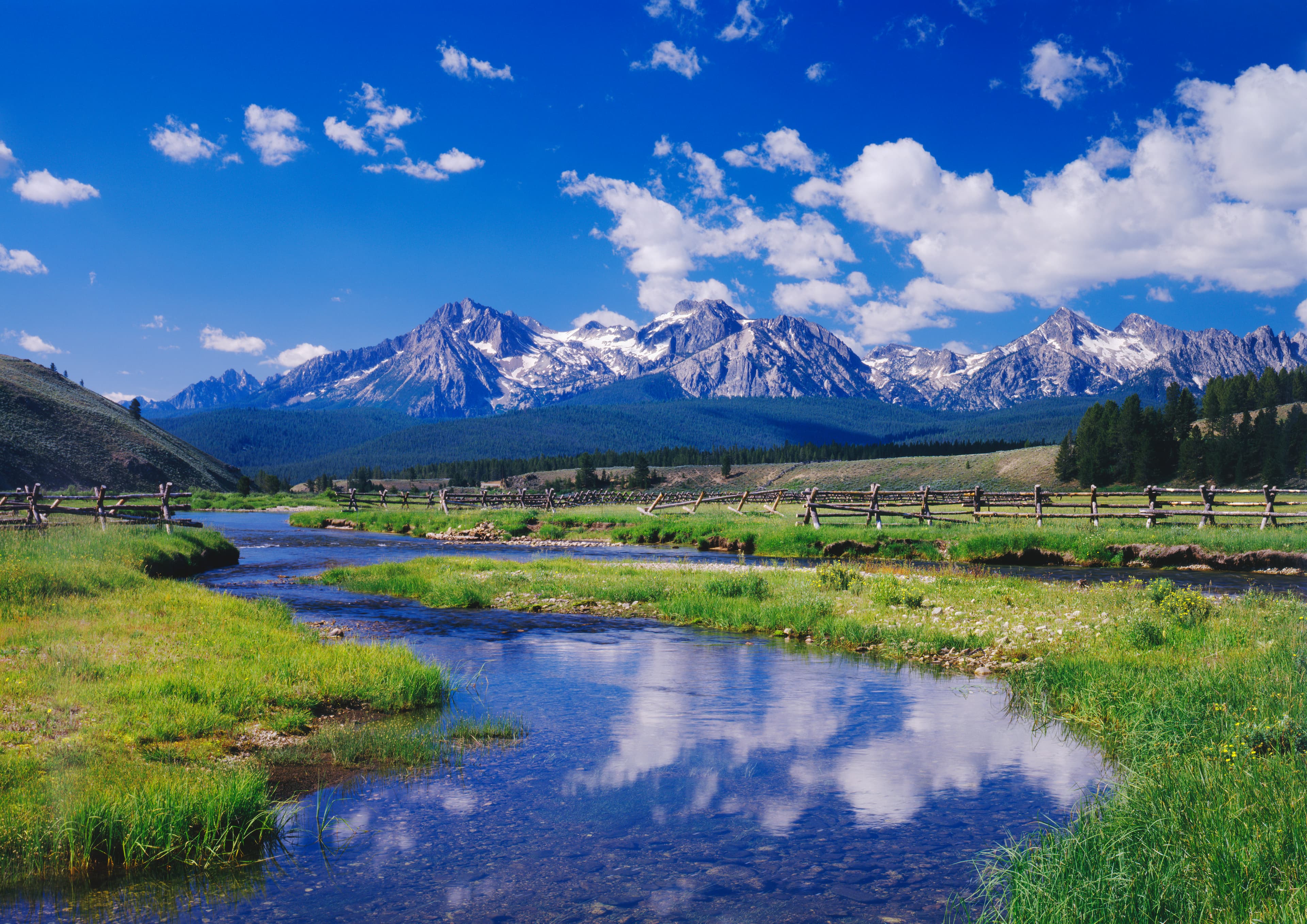 Decorative photo of the Sawtooth Mountains in Idaho
